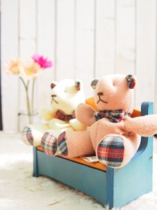 img_packing_lady_93